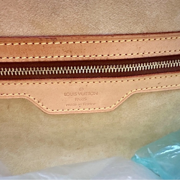 Louis Vuitton Brown Monogram Men's Bag - Picture 5 of 10